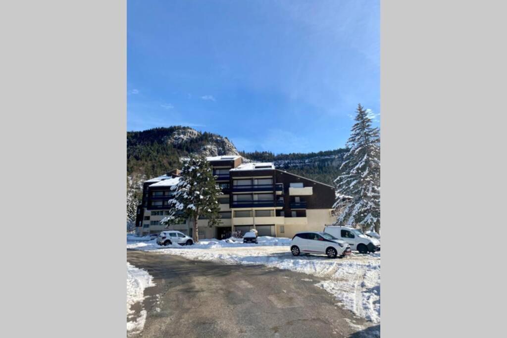 Appartement Chaleureux - Pied Des Pistes Correncon-en-Vercors Ngoại thất bức ảnh